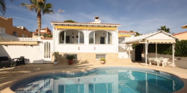 Janet-Mekkaouis-villa